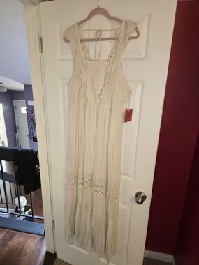 Mossimo Supply Co. Cream Ruffle Maxi Dress
